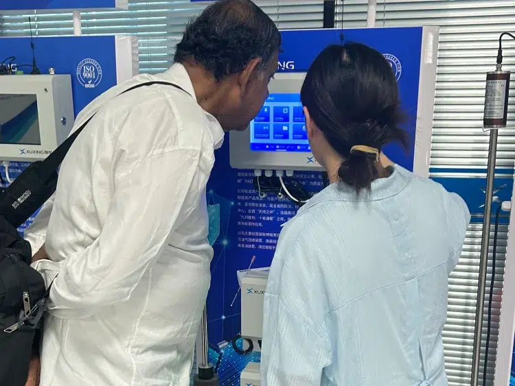 Customer-Factory-Visit