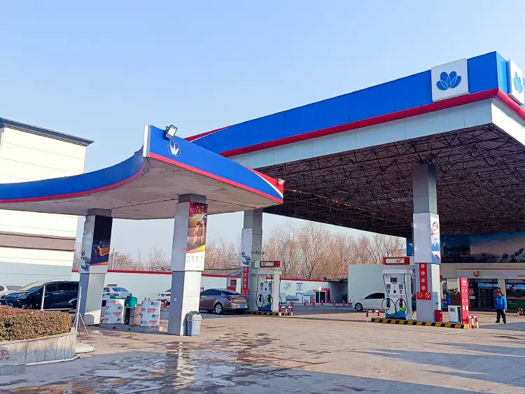 Gas-Station